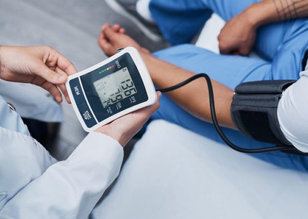 Cum prevenim hipertensiunea arteriala: sfaturi practice si eficiente
